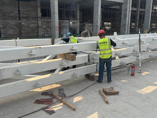 广西南宁太阳纸钢结构工程