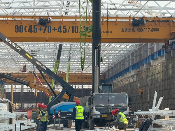 广西南宁太阳纸钢结构工程